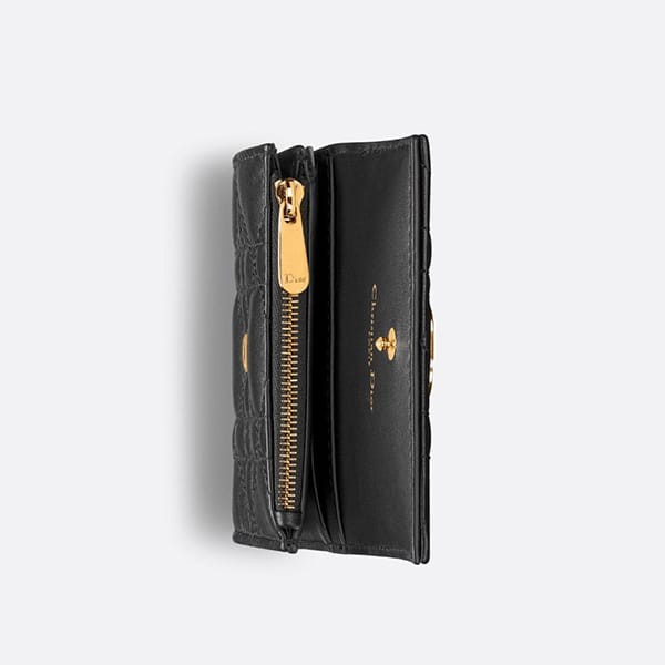 【セールで奇跡の入荷！】ディオール 偽物 Jolie Hibiscus ウォレット カナージュラムスキン 3色 S3105UNJB_M900