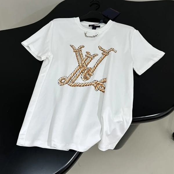 トレンド感たっぷりルイヴィトン スーパーコピー ノーティカルlv tシャツ 2色 1afmz3