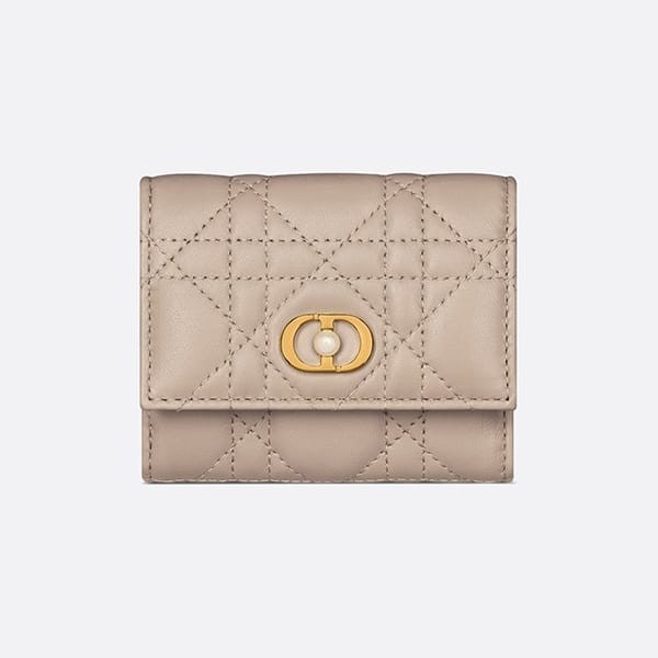【セールで奇跡の入荷！】ディオール 偽物 Jolie Hibiscus ウォレット カナージュラムスキン 3色 S3105UNJB_M900