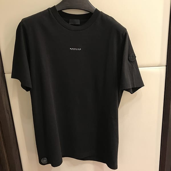 【最終セール価格！】モンクレール バックデザインロゴtシャツ スーパーコピー☆2色 j10918c0003289a17001