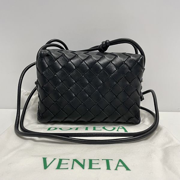 残り僅かボッテガヴェネタ 偽物 ミニ ループ カメラバッグ 723547v1g113579