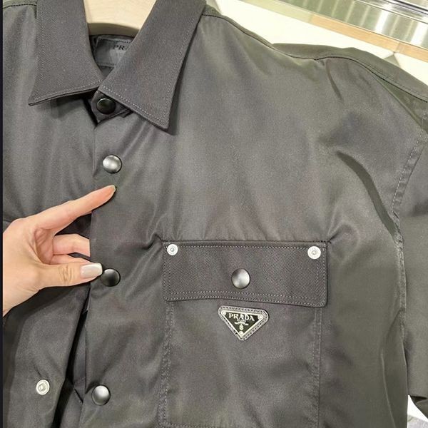 すぐ届長く愛用シンプルスタイリッシュ☆プラダ☆re-nylonジャケット 激安 pd11201