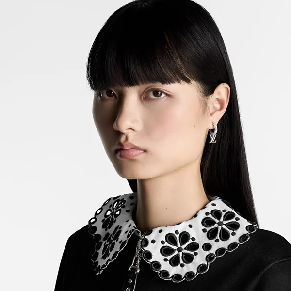 【即発】クリスタル輝く《ルイヴィトン》 ピアス コピー フープ LV アイコニック M01732