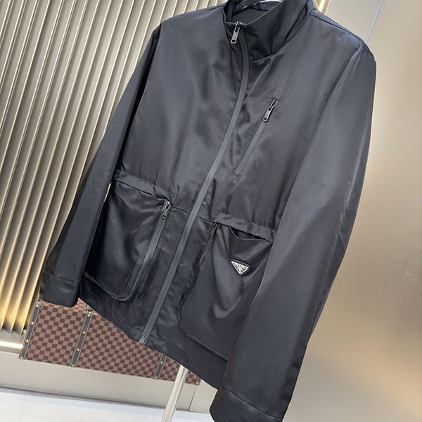 プラダ Re-Nylon コピー ポーチ付 フーデッドブルゾン w25022204