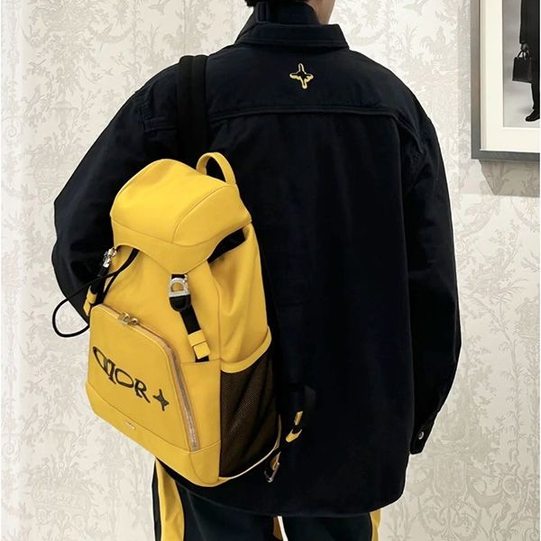 自然で可愛い☆【コラボ限定♪】ディオール LEWIS ハミルトン 偽物 ディオール 8 バックパック