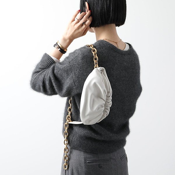 数量限定版ボッテガヴェネタ 偽物 THE POUCH チェーン ボディーバッグ 4色 bv2632522