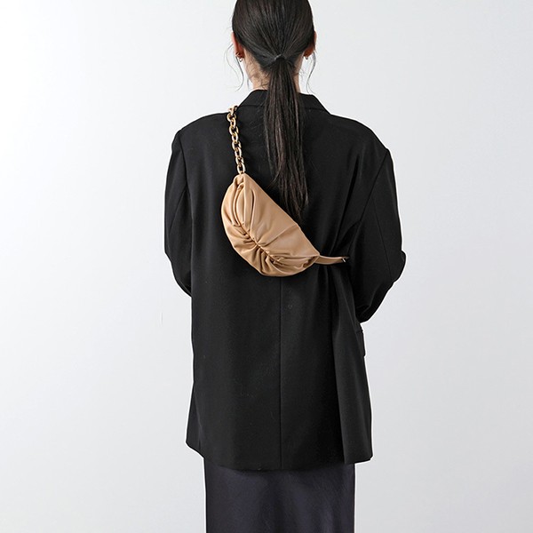 数量限定版ボッテガヴェネタ 偽物 THE POUCH チェーン ボディーバッグ 4色 bv2632522