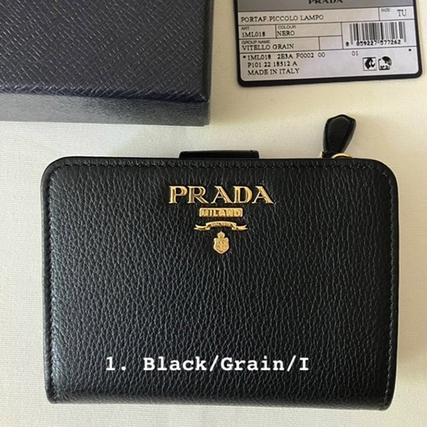 プラダ Zip Compact Wallet ジップコンパクト財布 偽物♪