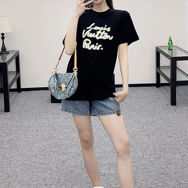 ルイヴィトン グローシグネチャー Tシャツ コピー 1AHK90