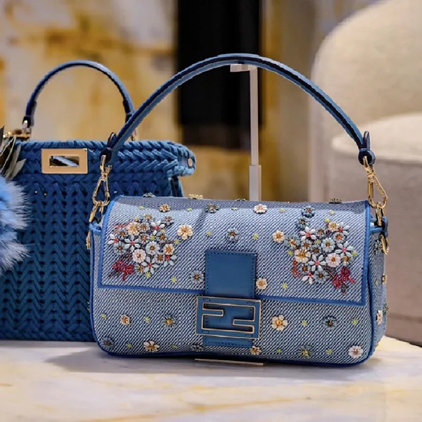 【かわいくて上品♪】フェンディ レプリカ バゲット Flower Bouquet デニム調ジャカード バッグ fd66695
