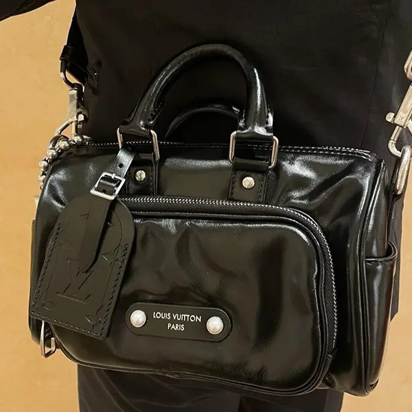 新色登場！ルイヴィトン キーポル・カーゴバンドリエール25 M13988
