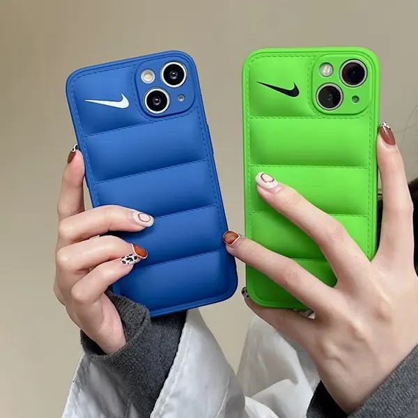 ナイキ ダウンジャケット型 iPhoneケース w25042205