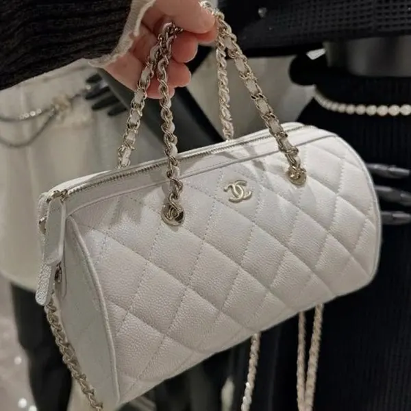 【シャネル】5色展開！丸いフォルムが可愛い★ミニボストンバッグ 偽物 AP4474 B10583 C3906