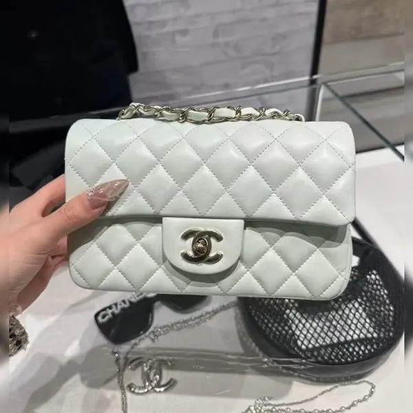 最新でオシャレ大人気♡憧れのマトラッセ【シャネル】ミニハンドバッグ 偽物 4色 A69900-Y04059