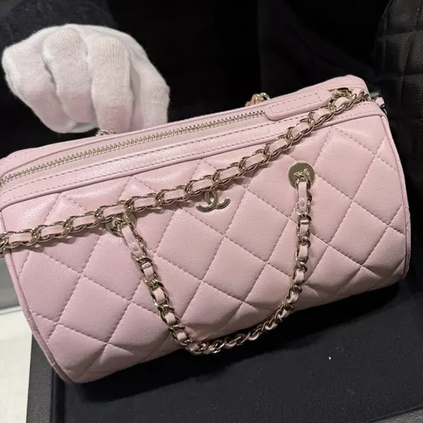 【シャネル】5色展開！丸いフォルムが可愛い★ミニボストンバッグ 偽物 AP4474 B10583 C3906