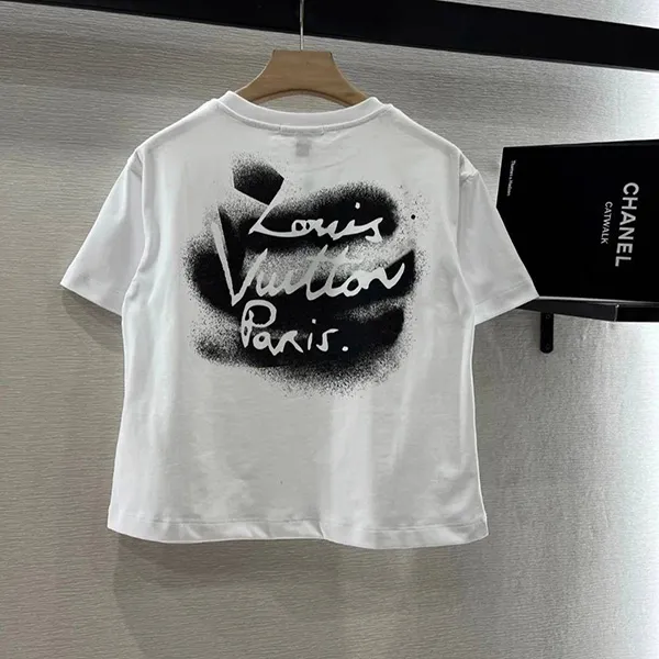 2025AW【お洒落で可愛い】ルイヴィトン スプレーTシャツ スーパーコピー 1AHK80