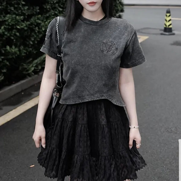 残り僅か【個性的デザイン♪】ルイヴィトン★カーブヘム Tシャツ スーパーコピー 1AIR84