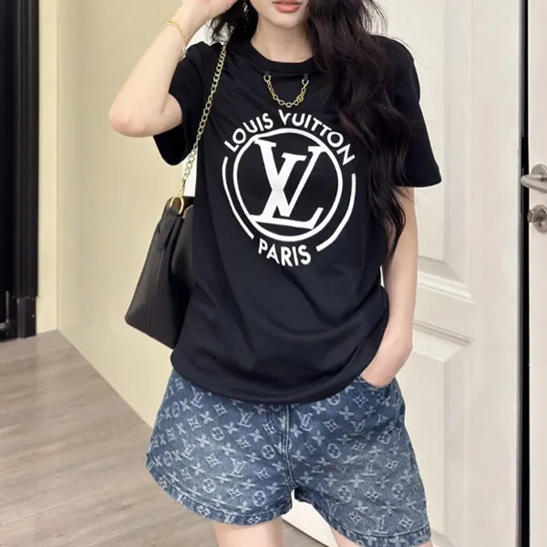 【国内発送◆チェーンが可愛い♪】ルイヴィトン コットンTシャツ コピー 1AFTU