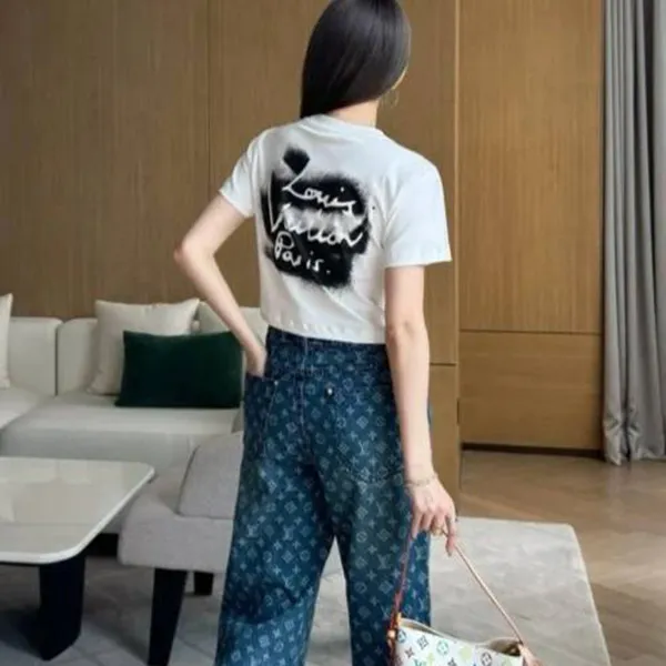 2025AW【お洒落で可愛い】ルイヴィトン スプレーTシャツ スーパーコピー 1AHK80