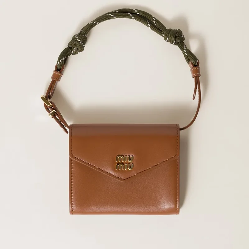 即日発送サービスミュウミュウ 並行輸入品 ロゴ レザー ショルダー財布 7色 miu250831